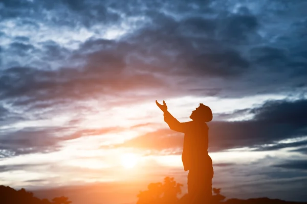 silhouette-handsome-asian-man-praying